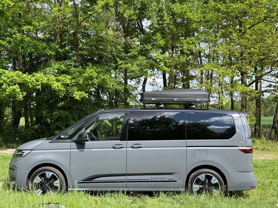 MULTIVAN EDITION Full Version 7 os. VIP class wynajem vw bus T7 NEW