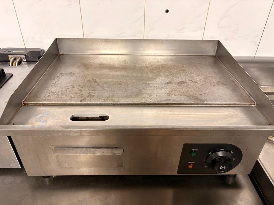 Chapa Elétrica 2800W 453X410X210mm