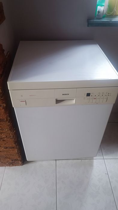 Посудомийна машина