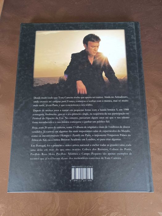 Livro de Tony Carreira "A vida que eu escolhi"