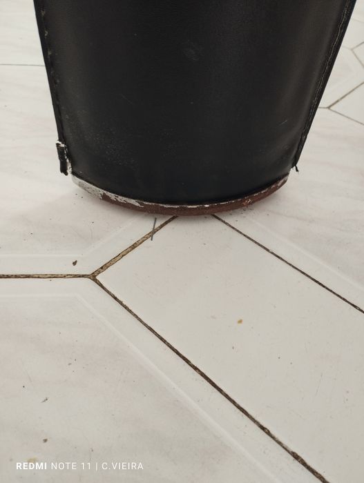 Mesa em vidro 70€