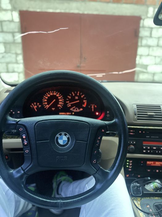 Бмв е39 автомат, чистый бензин
