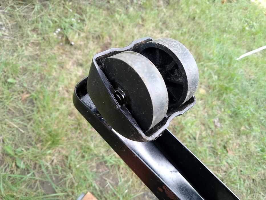 Журнальный столик,  столик-подставка