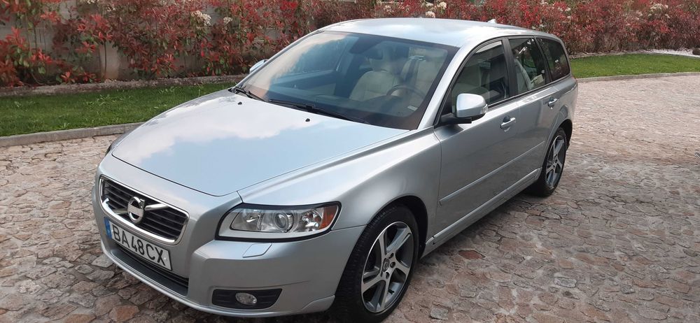 VOLVO V50 1.6D 2011
