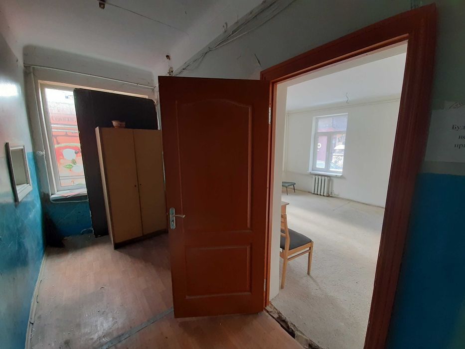 Будівля адміністративна,  площею 317,5 кв.м,  м.Рівне