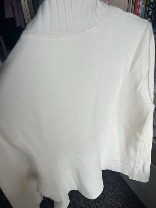 Nowy śmietankowy sweter od Z Studio Premium