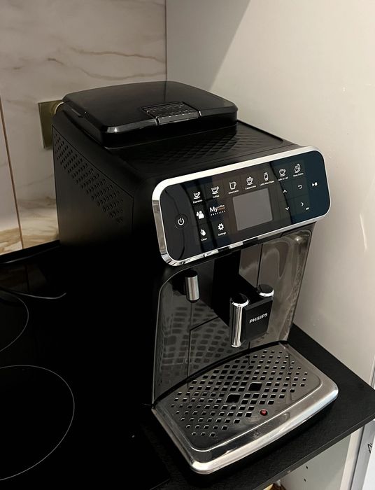 Philips LatteGo EP4349/70 – seria 4300, idealny stan, gotowy do pracy