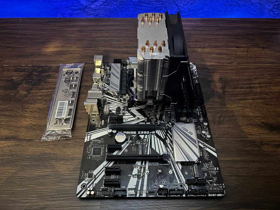 Эксклюзив! Игровой комплект i9-9900к/16GB 3200MHz DDR4 Гарантия!