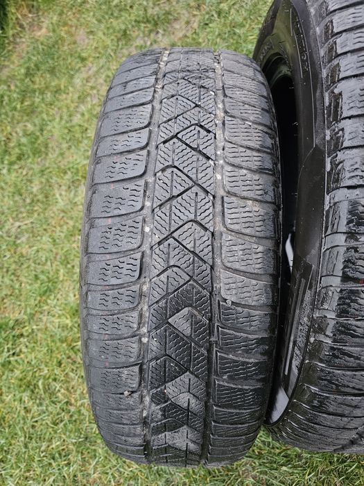Opony zimowe Pirelli 225/60R18 104H