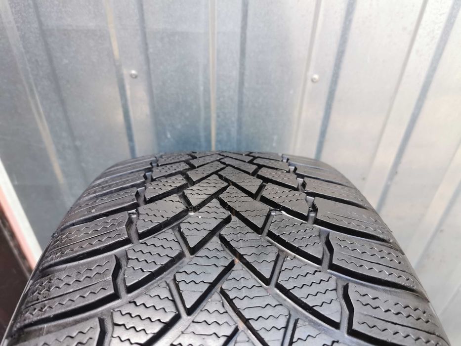 406) Opona - 225/45/19 - Bridgestone - 6mm - 1x2022 - Zimowa