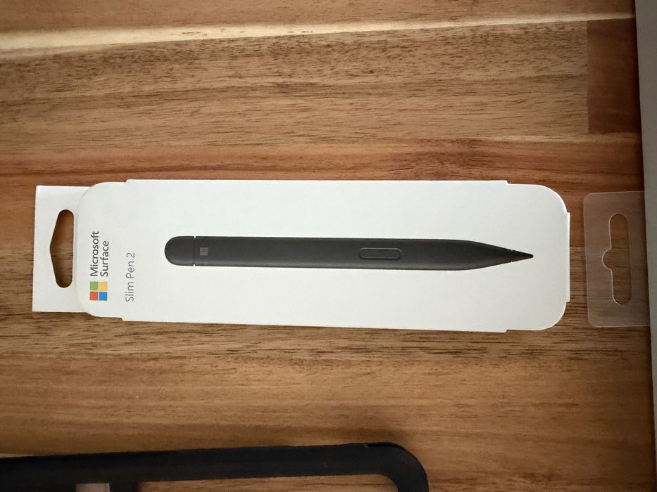 Microsoft Surface Pro 11th Gen (Snapdragon X Plus) com Teclado & Surface Slim Pen 2!  2TB - 16GB