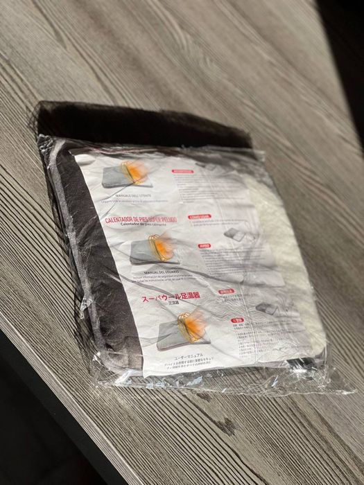 Електрична грілка-килимок для ніг зі швидким нагріванням 30*30 см