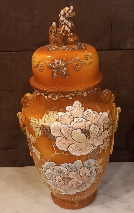 Antigo par de potes japoneses c/ tampa "cão de Fo"