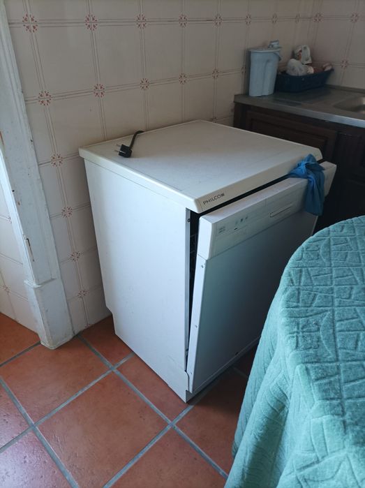 Moveis e eletrodomésticos de cozinha,sala e quarto