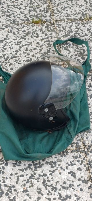 Capacete com viseira