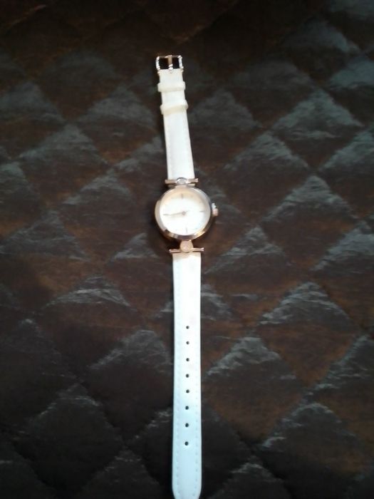 Часы наручные женские Новые