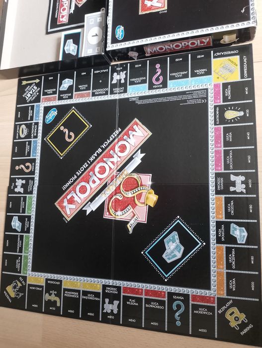 Monopoly przepych blask i nowe pionki w środku bardzo ładna