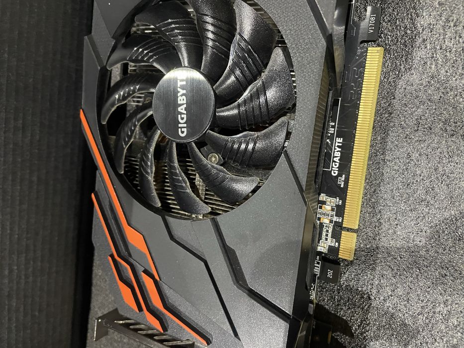 Gigabyte GTx 1070 placa gráfica
