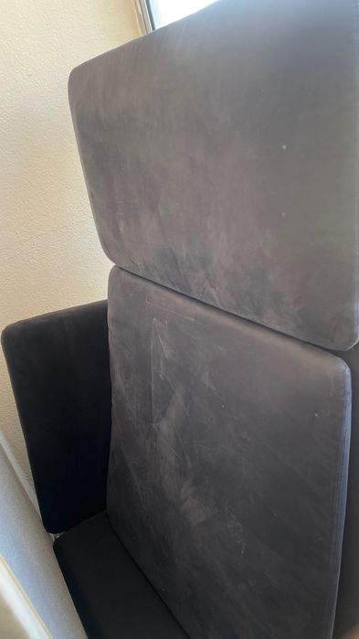 Estou a vender um Sofá/Cadeirão.