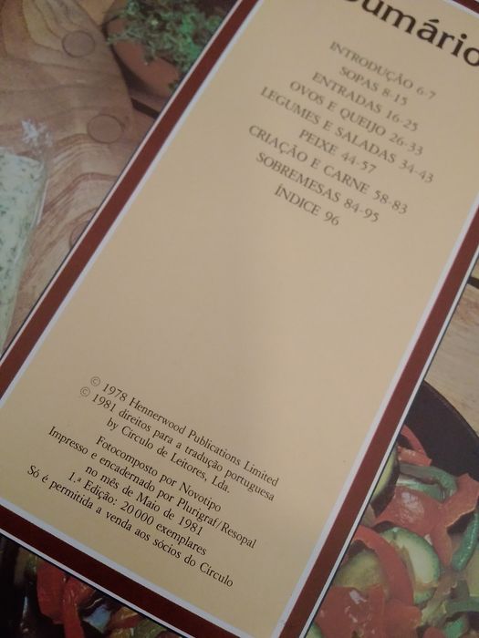 1981 Livro capa dura Cozinha a Dois Rosemary Wadey Cozinha Prática