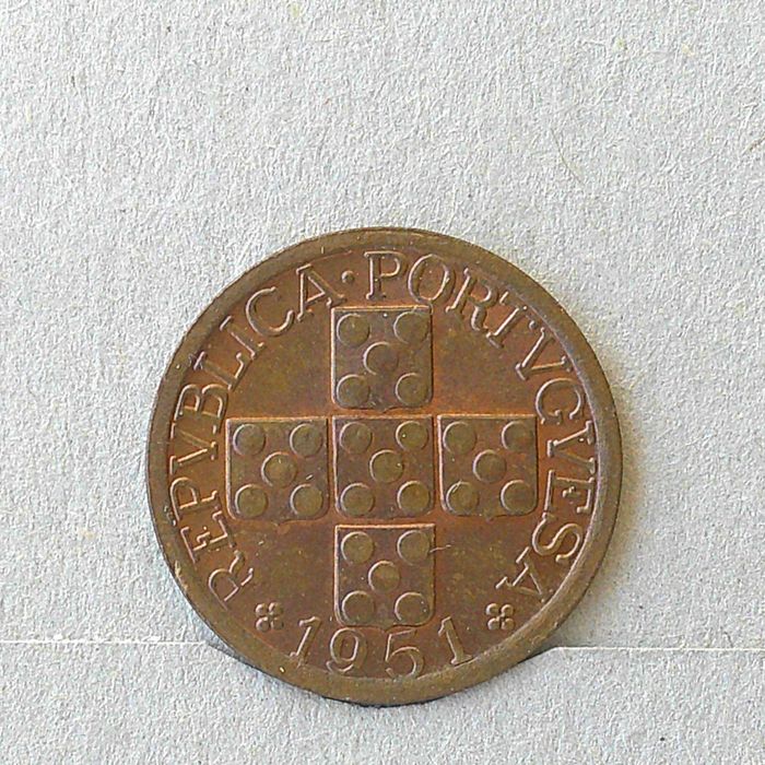 Portugal com brilho de cunho 20 centavos 1951 - olx X10516