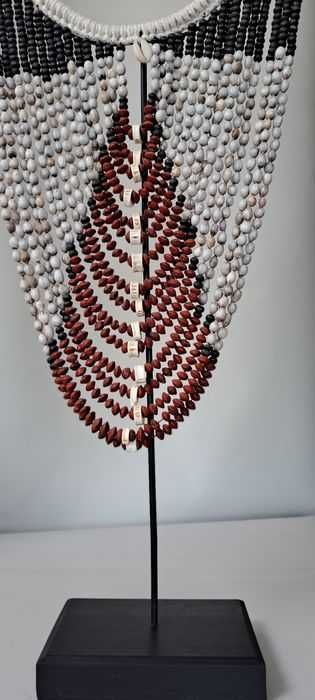 colar natural tribal da papua nova guiné