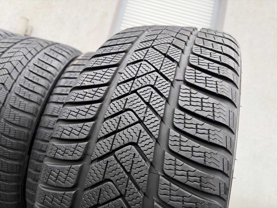 4szt zimowe 235/35R20 Pirelli 7,2mm 2021r świetny stan! Z411 gwarancja