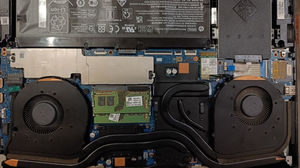 HP Omen 17 i7 10gen  rtx 2060 6 ГБ