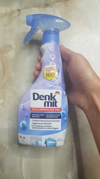 Спрей, що освіжає та розгладжує одяг, 500 мл