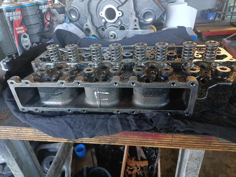 Głowica silnika Mitsubishi S4SD do wózka widłowego Dalekie • OLX.pl