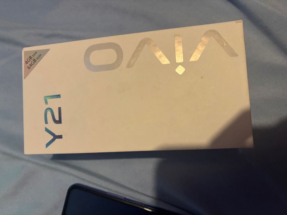 Telefon vivo y21