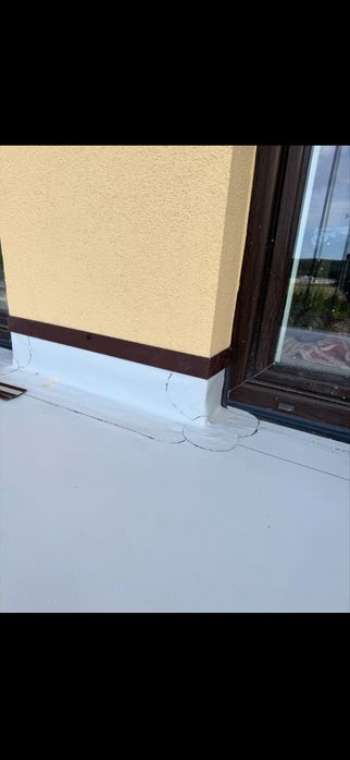 Kompleksowe wykończenia i remonty tarasów balkonów i dachów płaskich.