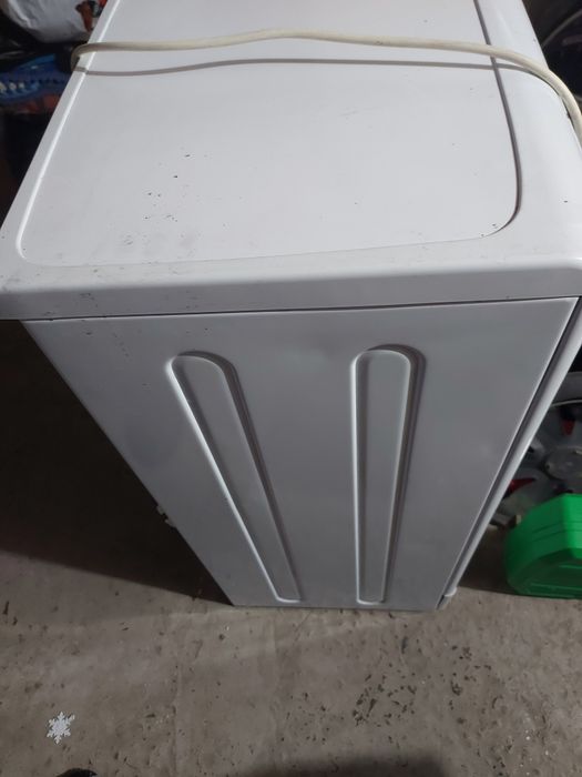 Пральна машина INDESIT