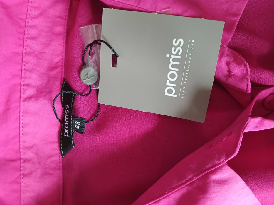 Bluzka w kolorze fukscji