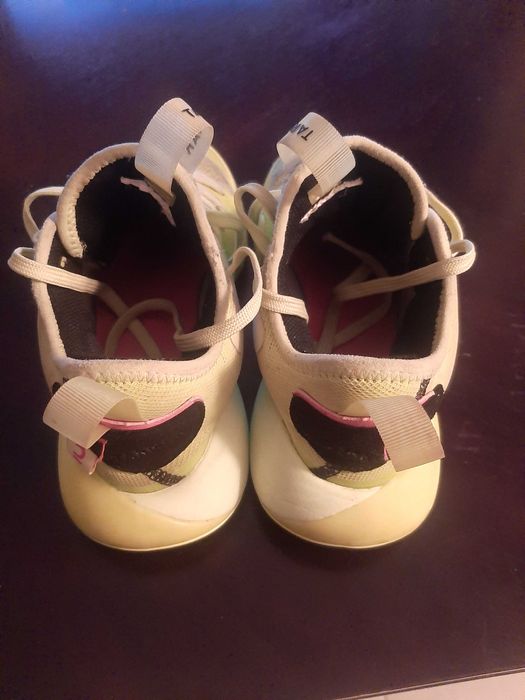 Sapatilhas para criança