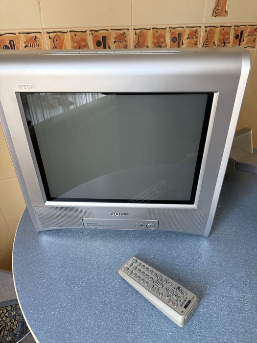 Прдам телевізор sony в гарному стані мало використовувався