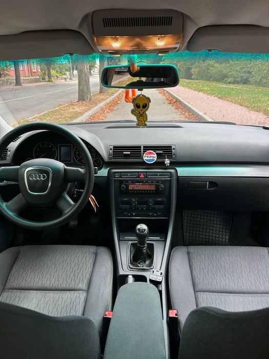 Audi A4B7 1,6 бензин