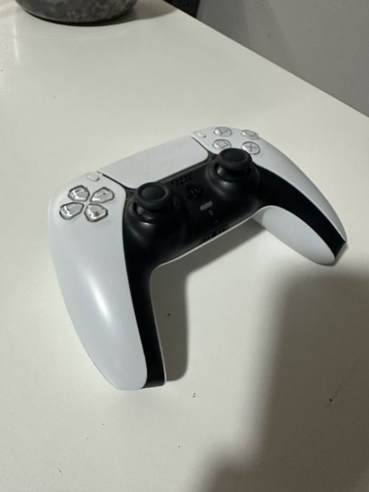 msi sword 16 hx b14vfkg + PS5 controller