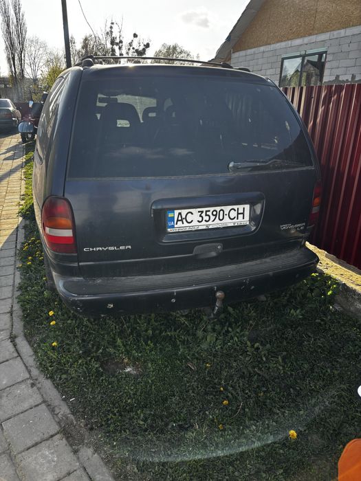 Продам крайслер вояджер