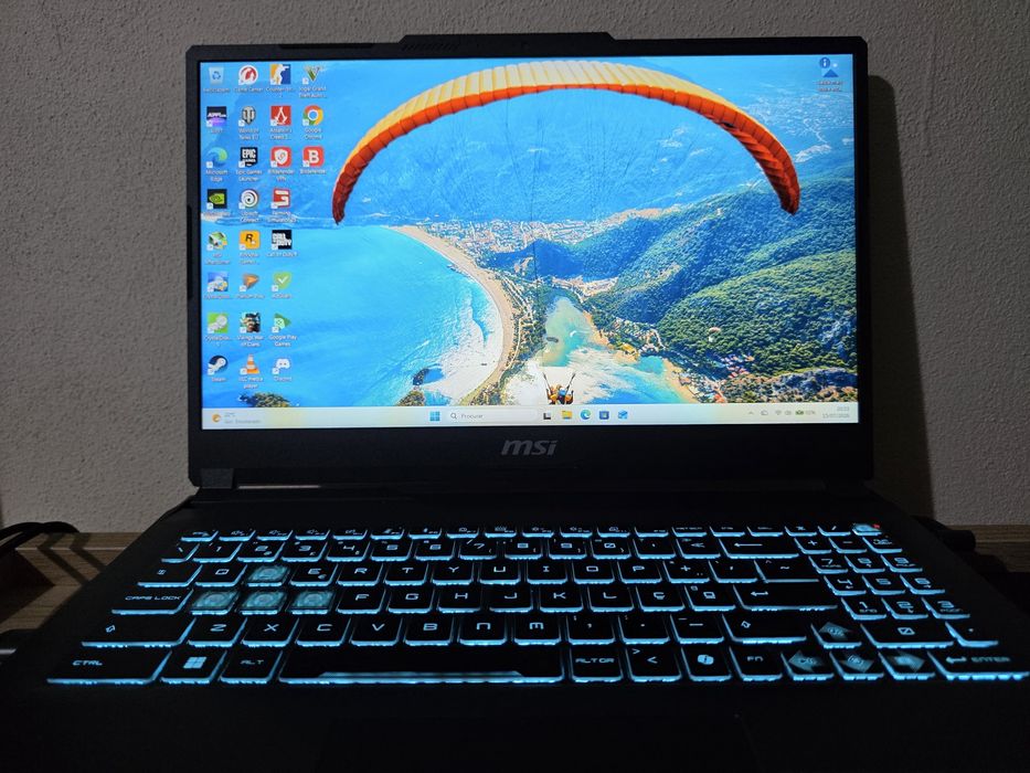 Portátil gaming msi cyborg 15 a13ve