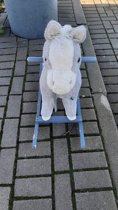 Konik na biegunach dziecka dzieci bujak śpiewający szelki na stopy CE