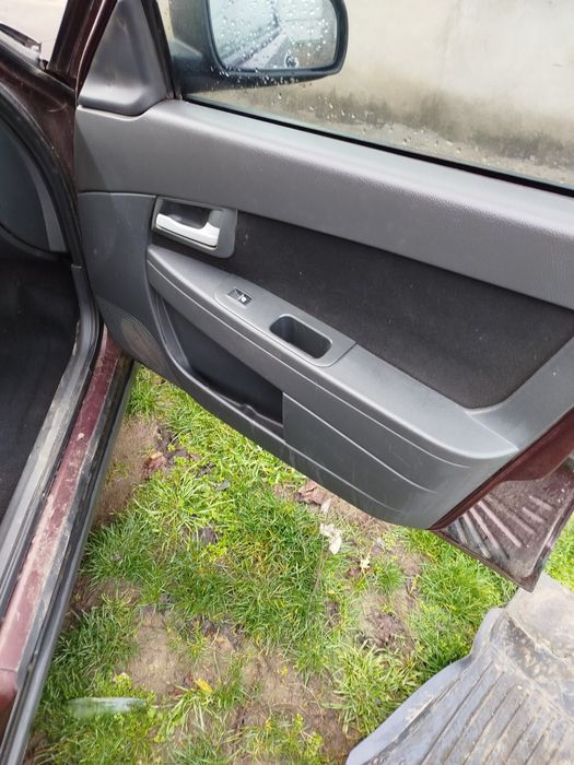 Лада Пріора універсал 2011 р.