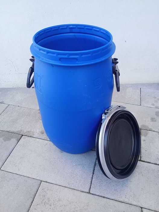 Beczka plastikowa 30 litrów jak Nowa