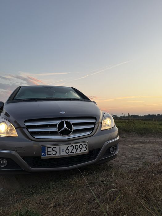 Mercedes Benz B klasa B180