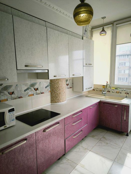 Продам 4-квмнатну квартиру в ЖК Гвардійський, М Академіка Павлова
