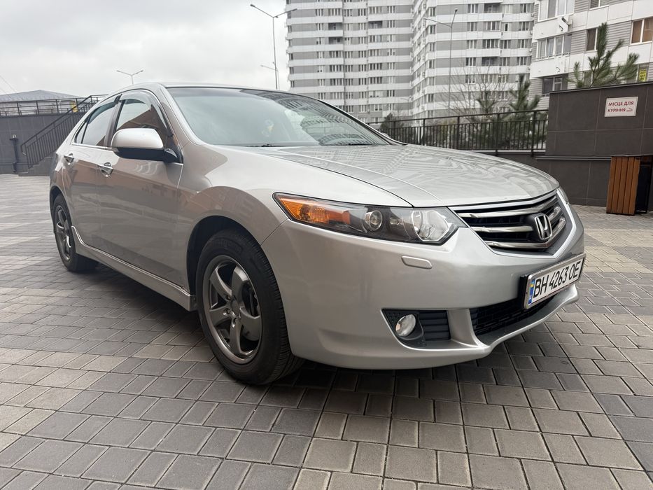 Продам Хонда Акорд ЦЕЛАЯ!!!