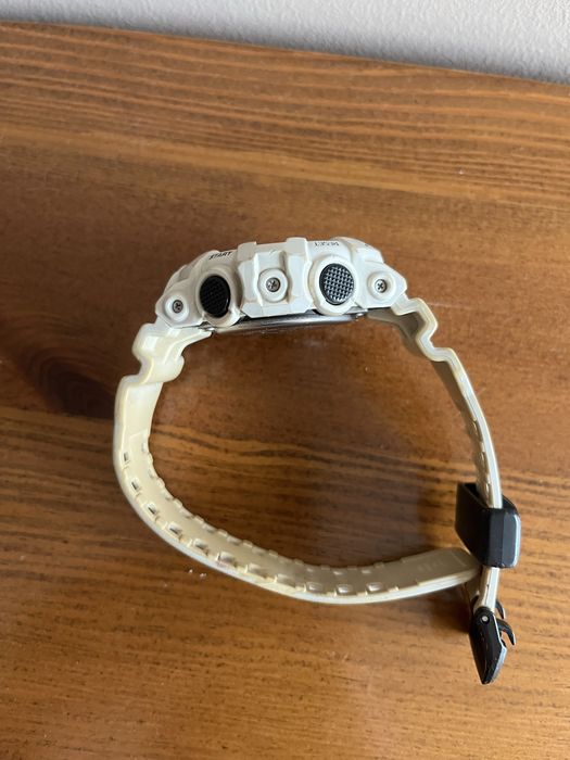 Sprzedam zegarek Casio G-Shock GA-700