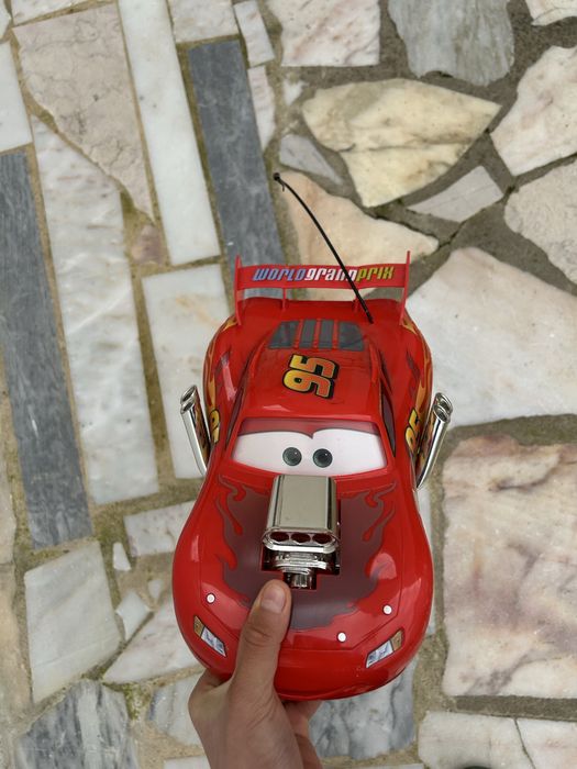 Carro telecomandado do faisca mcqueen