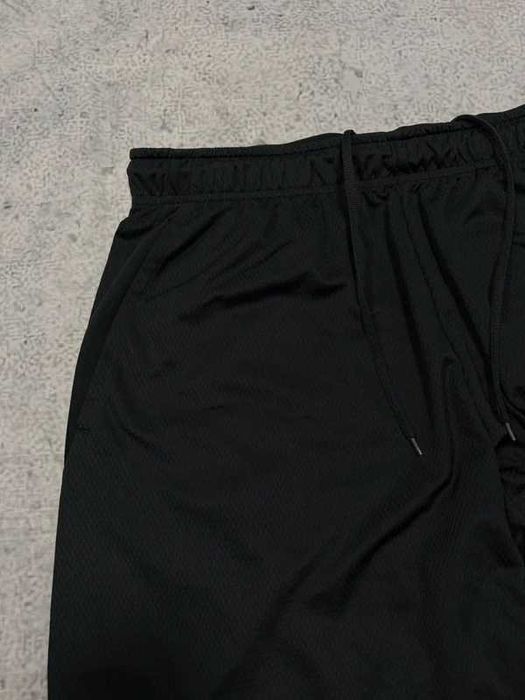 Czarne sportowe spodenki Nike Swoosh Dri-Fit XL