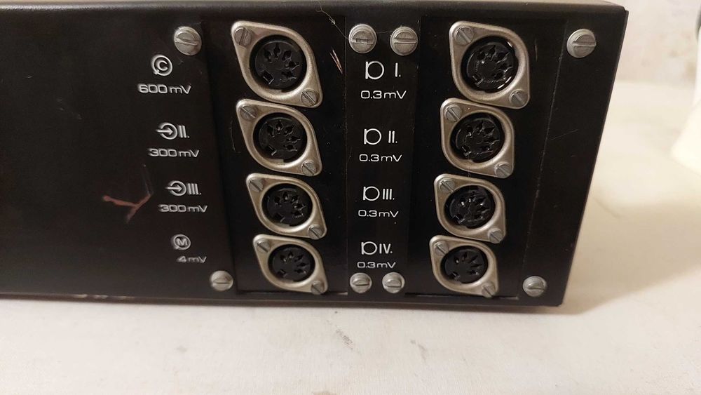 Усилитель- микшер Qualiton Mixer Amplifier AET-453 BAEG